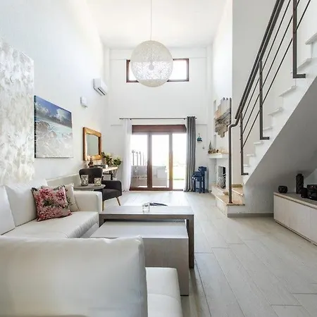 W Helios Private Pool Halkidiki Villa